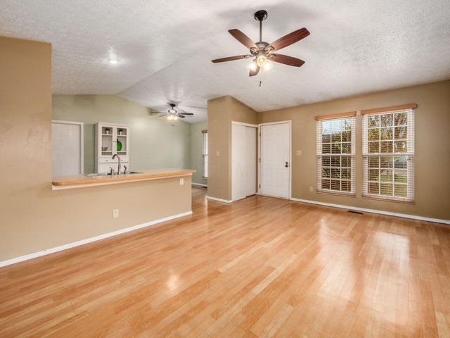 1960 Barnard Drive, Powell, OH 43065