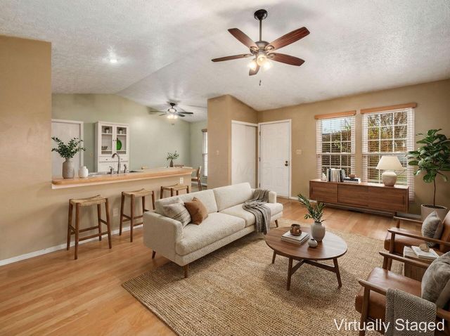 1960 Barnard Drive, Powell, OH 43065