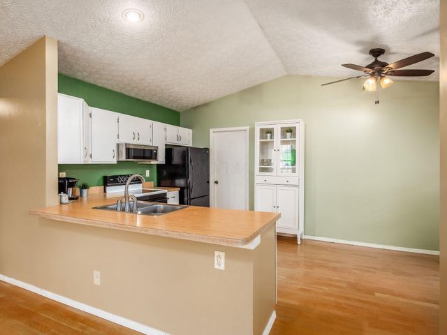 1960 Barnard Drive, Powell, OH 43065