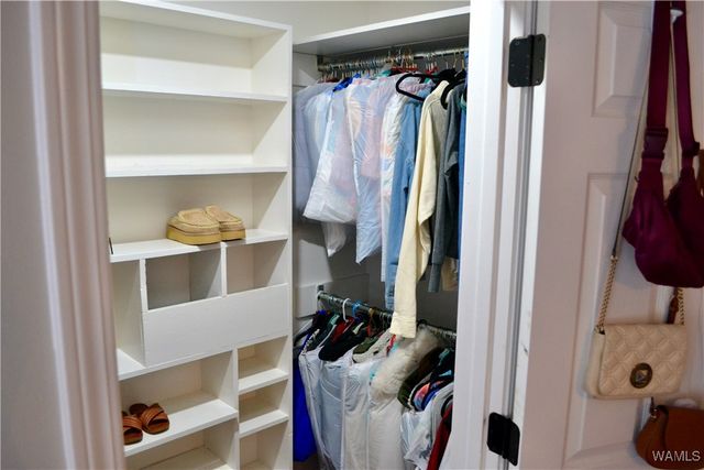 5302 Lakehurst, Northport, AL 35473