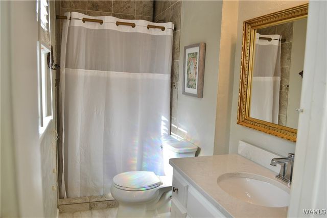 5302 Lakehurst, Northport, AL 35473