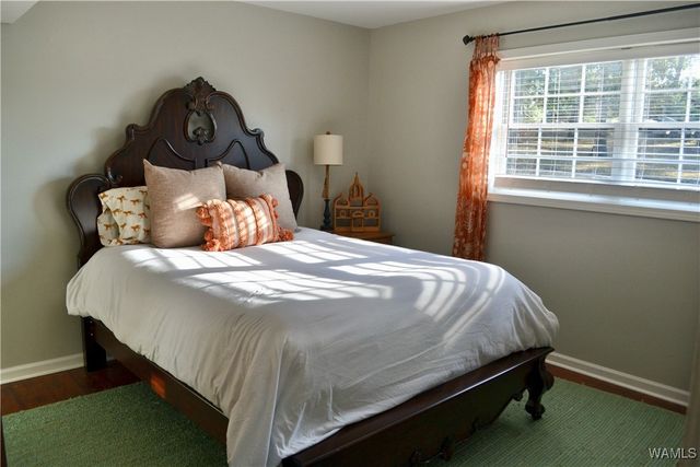 5302 Lakehurst, Northport, AL 35473