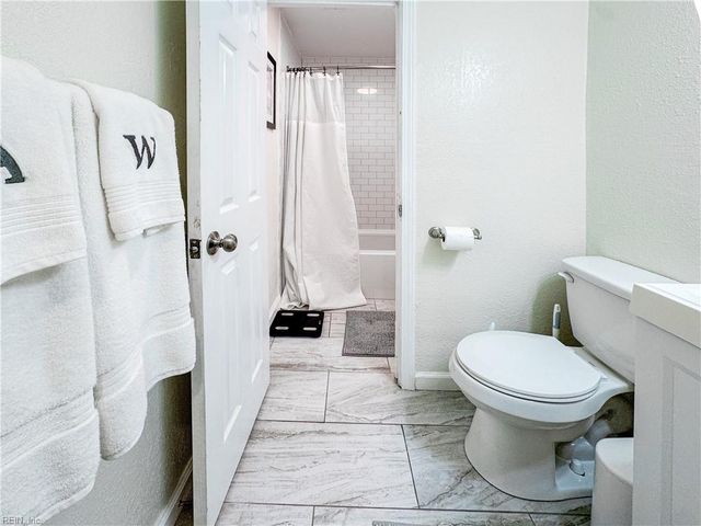 3853 Sugar Creek CIR, Portsmouth, VA 23703