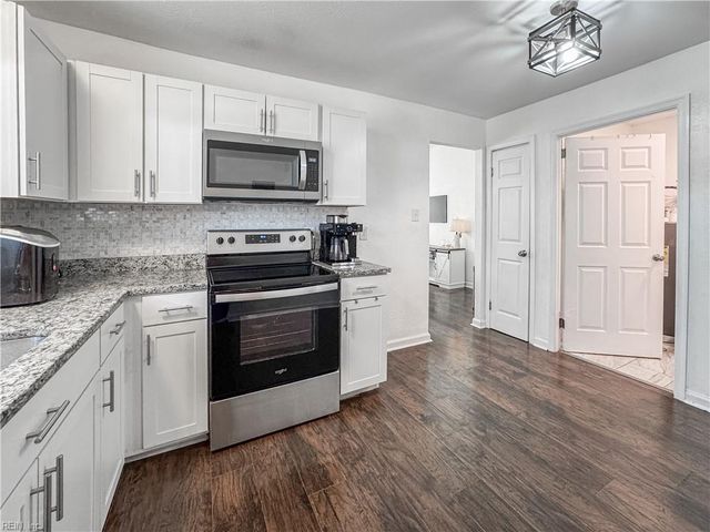 3853 Sugar Creek CIR, Portsmouth, VA 23703