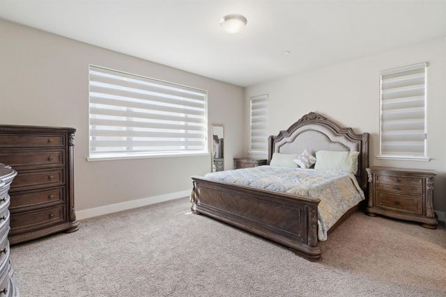 974 N Lyonia Dr, Galt, CA 95632