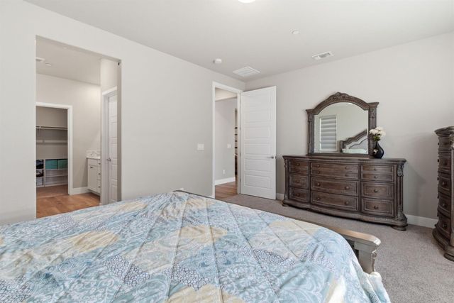 974 N Lyonia Dr, Galt, CA 95632