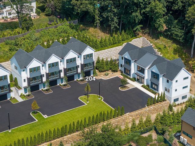 783 Post Road East 204, Westport, CT 06880
