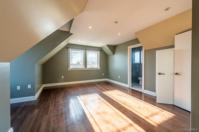 1903 Tomlinson Avenue, Bronx, NY 10461