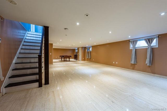 1903 Tomlinson Avenue, Bronx, NY 10461