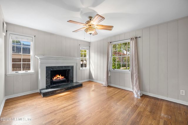 1825 ELIZABETH Place, Jacksonville, FL 32205