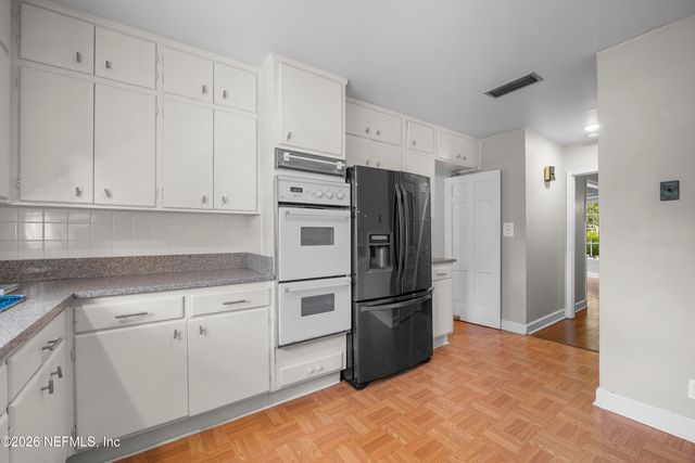 1825 ELIZABETH Place, Jacksonville, FL 32205