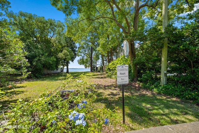1825 ELIZABETH Place, Jacksonville, FL 32205