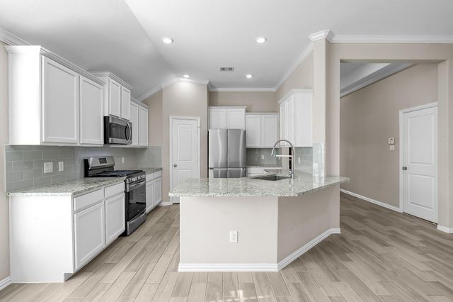 2372 Old Stone Drive, Conroe, TX 77304