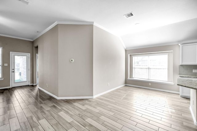 2372 Old Stone Drive, Conroe, TX 77304