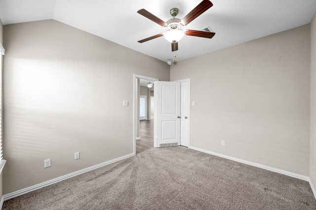 2372 Old Stone Drive, Conroe, TX 77304