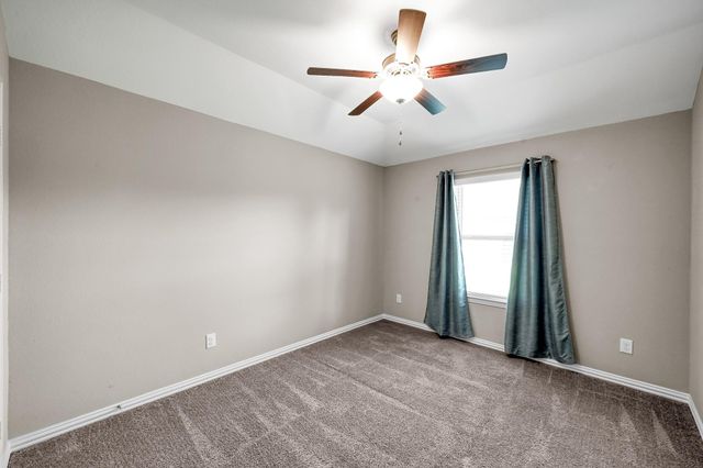 2372 Old Stone Drive, Conroe, TX 77304