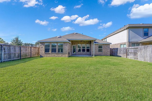 2372 Old Stone Drive, Conroe, TX 77304