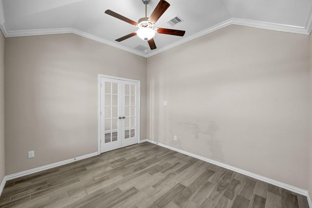 2372 Old Stone Drive, Conroe, TX 77304