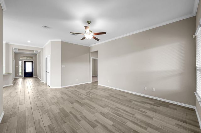 2372 Old Stone Drive, Conroe, TX 77304