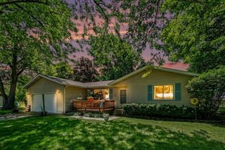 202 E Vermont Avenue, White Pigeon, MI 49099