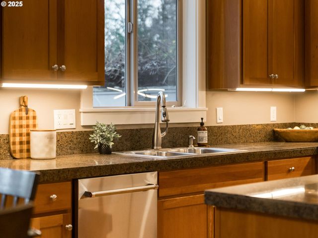 9111 Ne 84TH Ct, Vancouver, WA 98662