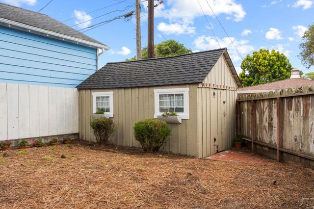 416 Sinex Avenue, Pacific Grove, CA 93950
