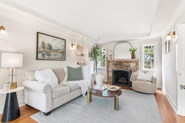 416 Sinex Avenue, Pacific Grove, CA 93950