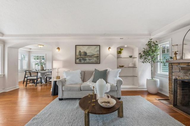 416 Sinex Avenue, Pacific Grove, CA 93950