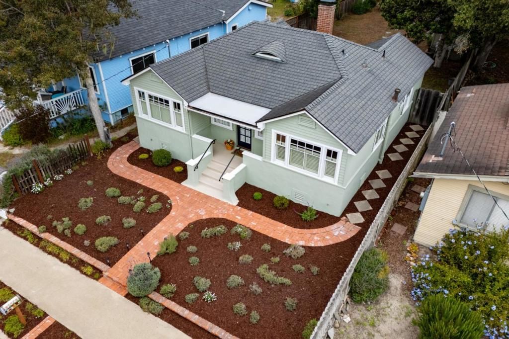 416 Sinex Avenue, Pacific Grove, CA 93950