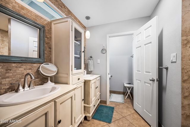 5802 S STANLEY Place, Tempe, AZ 85283