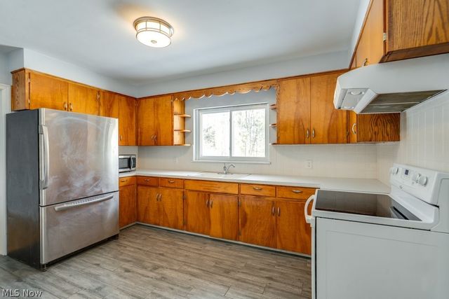 900 State Mill Road, Portage Lakes, OH 44319