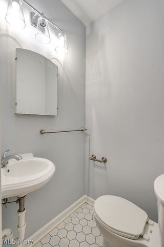 900 State Mill Road, Portage Lakes, OH 44319