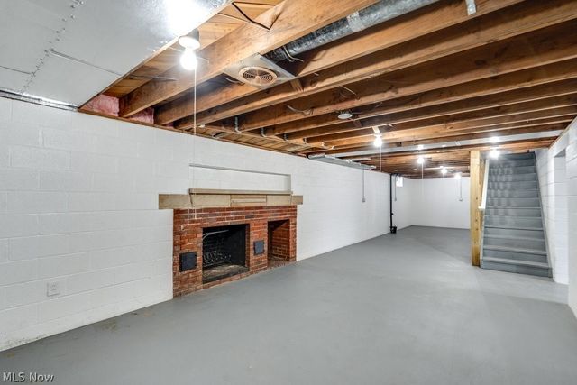 900 State Mill Road, Portage Lakes, OH 44319