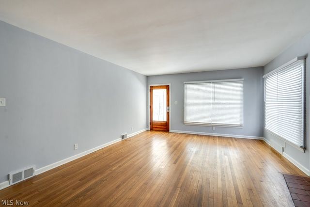 900 State Mill Road, Portage Lakes, OH 44319