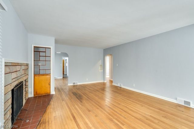 900 State Mill Road, Portage Lakes, OH 44319