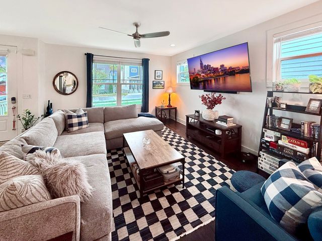 2214 24th Ave, N, Nashville, TN 37208