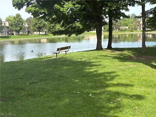 9610 Cove Drive 13b, North Royalton, OH 44133
