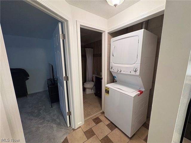 9610 Cove Drive 13b, North Royalton, OH 44133