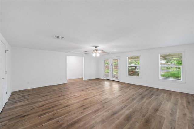 1720 Bagby Avenue, Waco, TX 76706