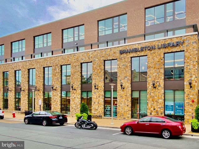 23248 HICKOX DR, Brambleton, VA 20148