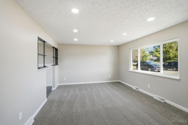 2615 Cincinnati Dayton Road, Middletown, OH 45044