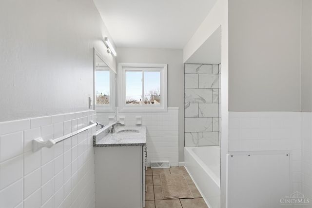 2615 Cincinnati Dayton Road, Middletown, OH 45044