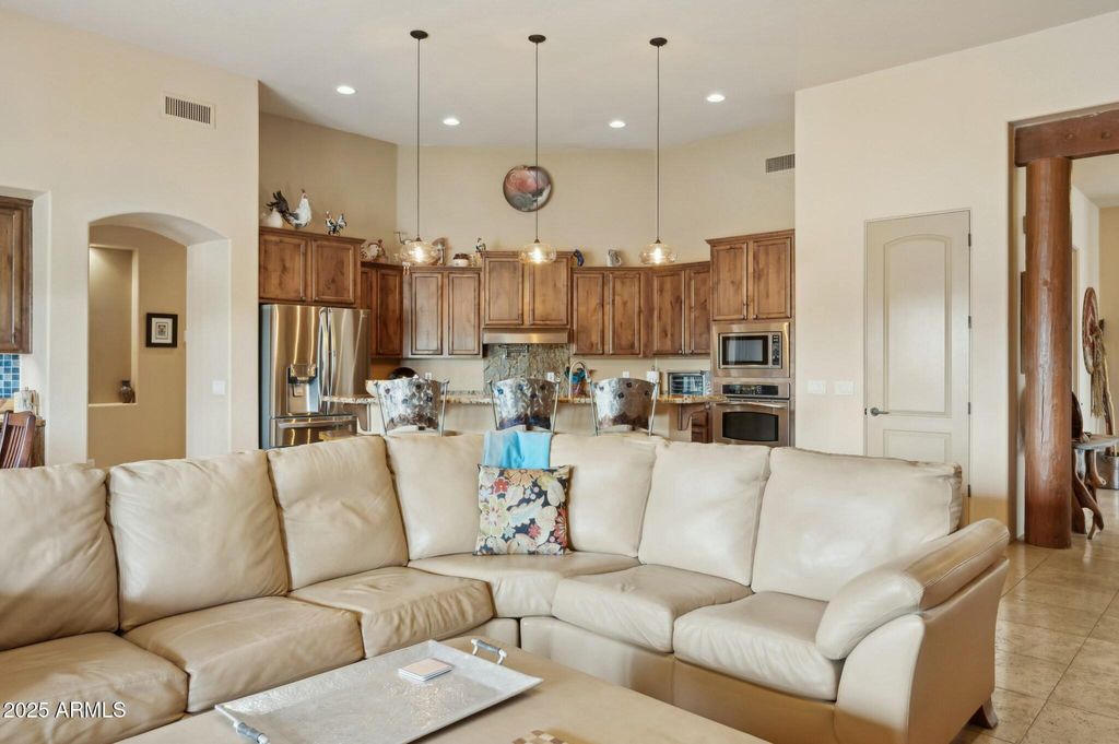 40627 N 6TH Avenue, Phoenix, AZ 85086 — photo 2