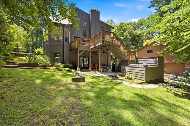 5966 Island View Drive, Buford, GA 30518