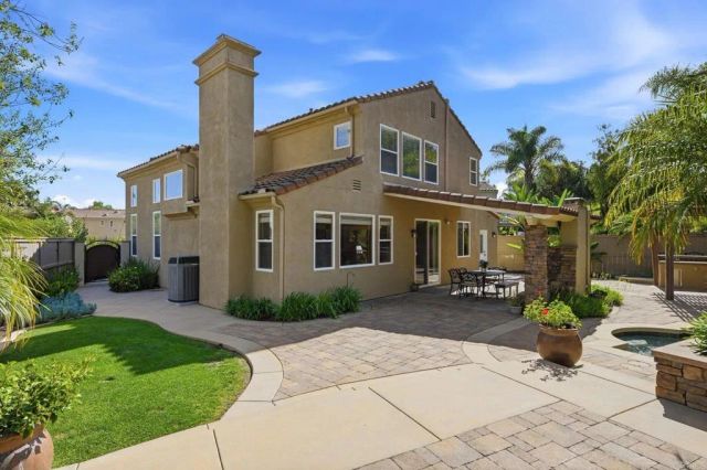 6161 Paseo Tienda, Carlsbad, CA 92009