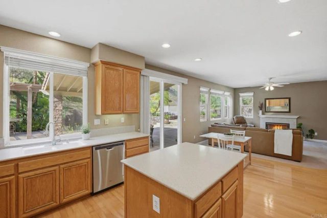 6161 Paseo Tienda, Carlsbad, CA 92009