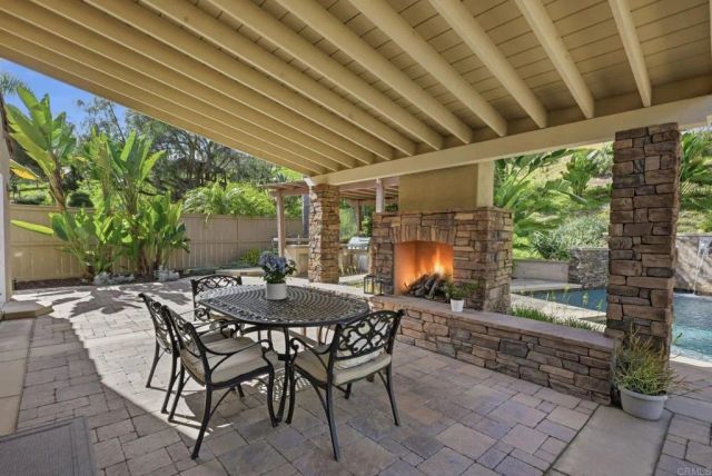 6161 Paseo Tienda, Carlsbad, CA 92009