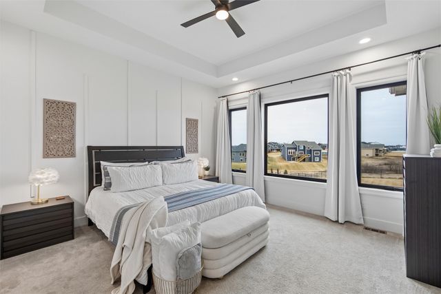 2114 Timberview Drive, Norwalk, IA 50211