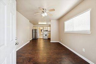 1225 W 25th Street 9, Houston, TX 77008
