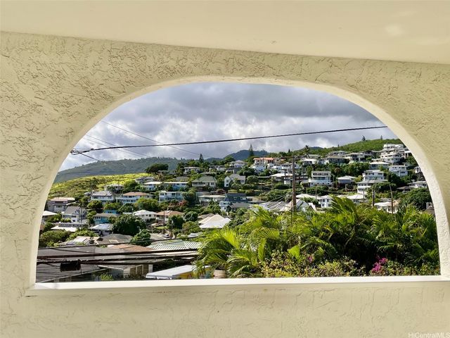 1499 Alencastre Street, Honolulu, HI 96850